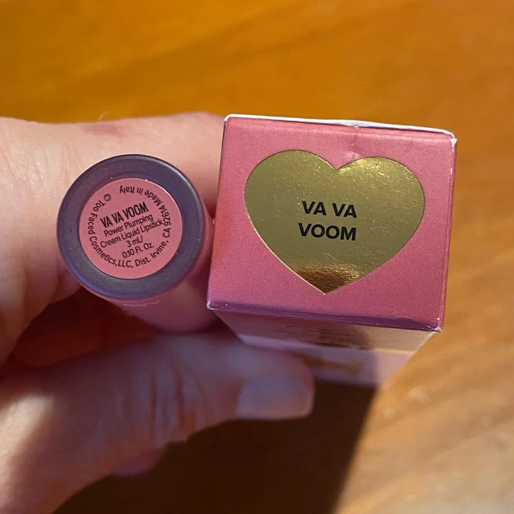 Too Faced Lip Injection Liquid Lipstick Va Va Voom